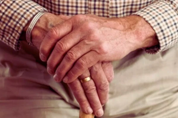 Unhealthy Lifestyle, Chronic Illnesses, and Mental Health Issues Linked to Greater BPH Severity in Elderly Chinese Men: Study